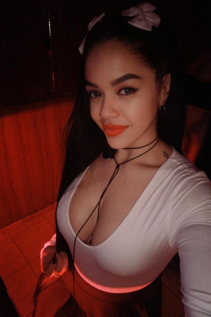 Chica busca chico en Pontevedra: Chica busca chico