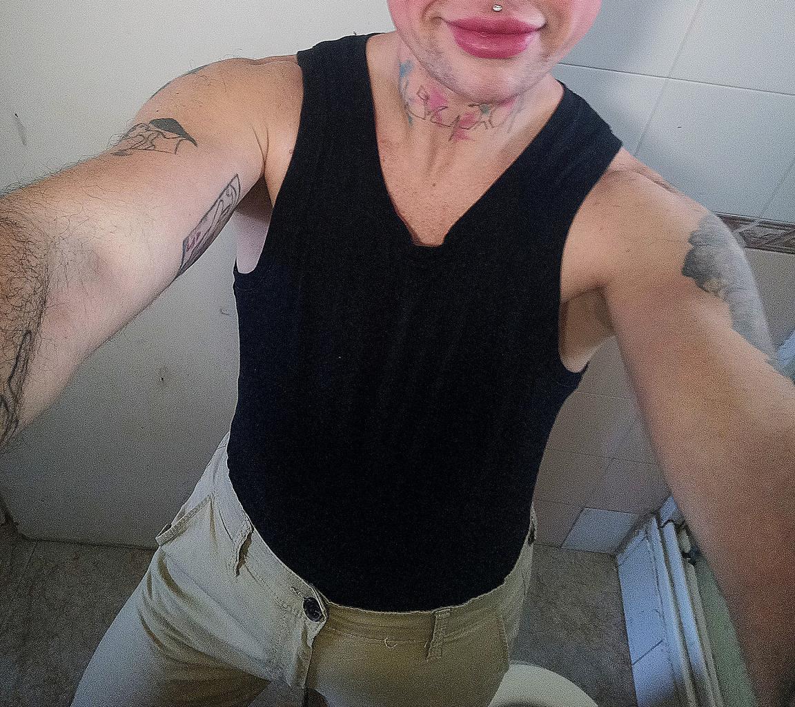 Chica busca chico en Sevilla: 