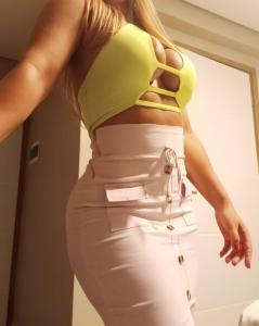 641006820: Chica busca chico en Barcelona