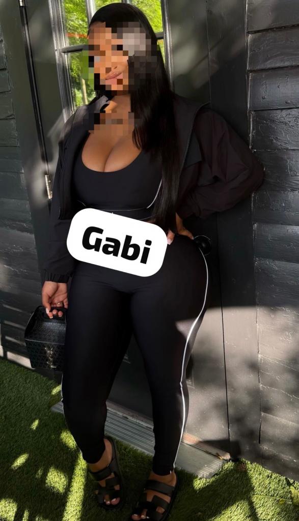 Chica busca chico en Sevilla: 