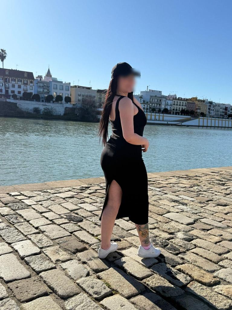 Chica busca chico en Sevilla: 