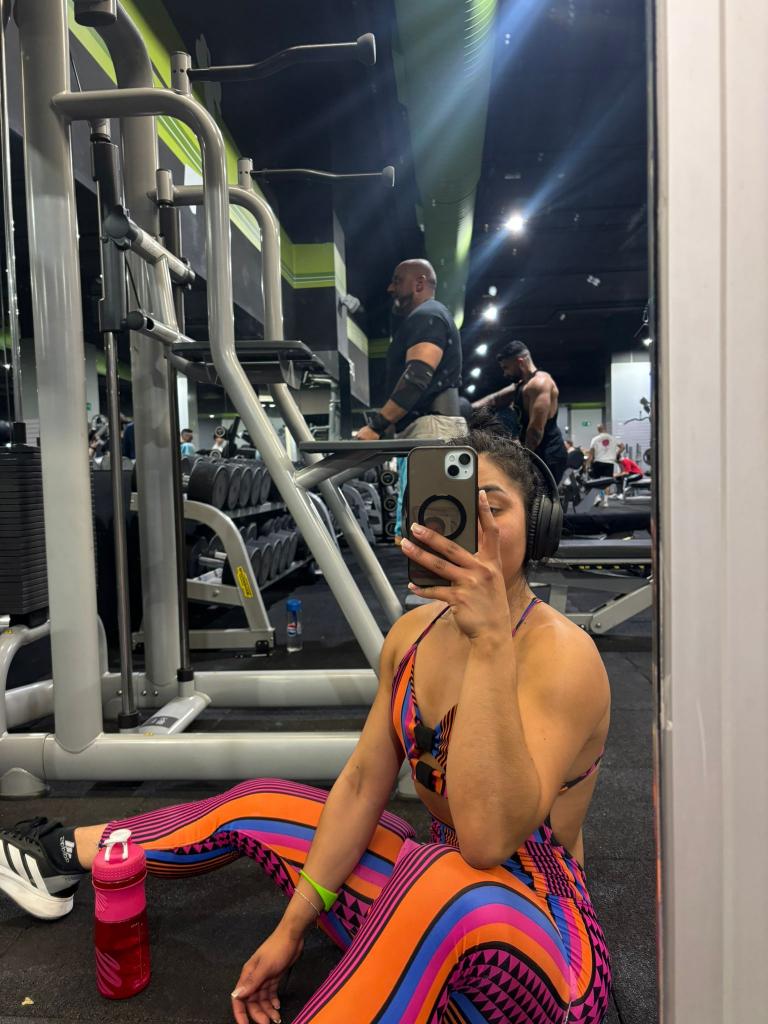 Chica busca chico en Granada: 