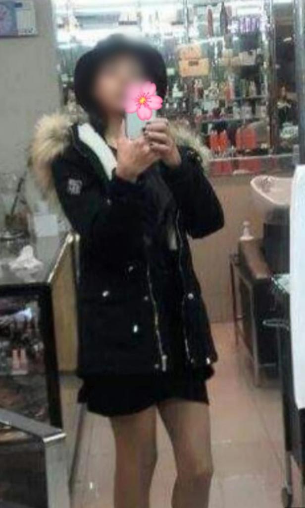 613767340: Chica busca chico en Pontevedra