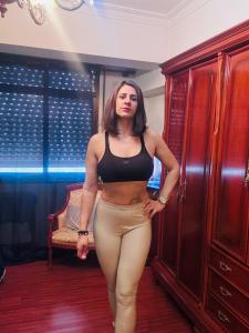 666341599: Chica busca chico en Barcelona