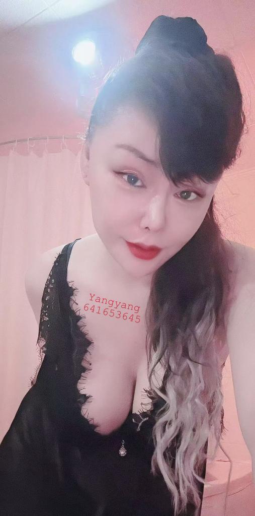 Chica busca chico en Barcelona: Chica busca chico