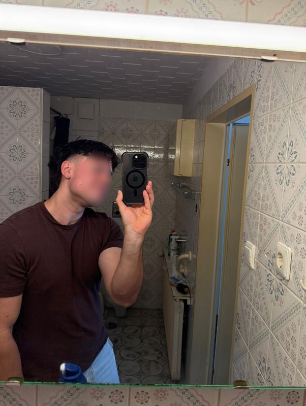 653046514: Chico busca chica en Madrid