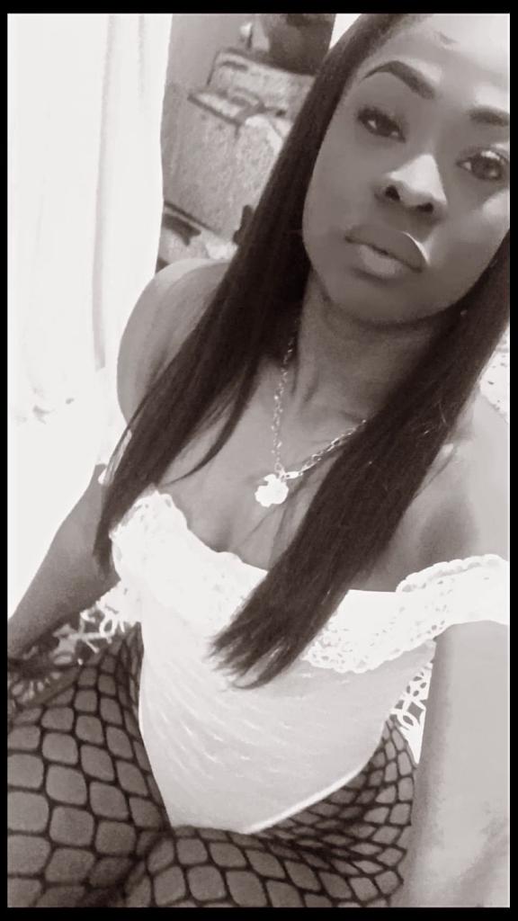 Chica busca chico en Málaga: Chica busca chico