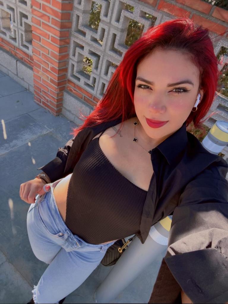 Chica busca chico en Cantabria: Chica busca chico