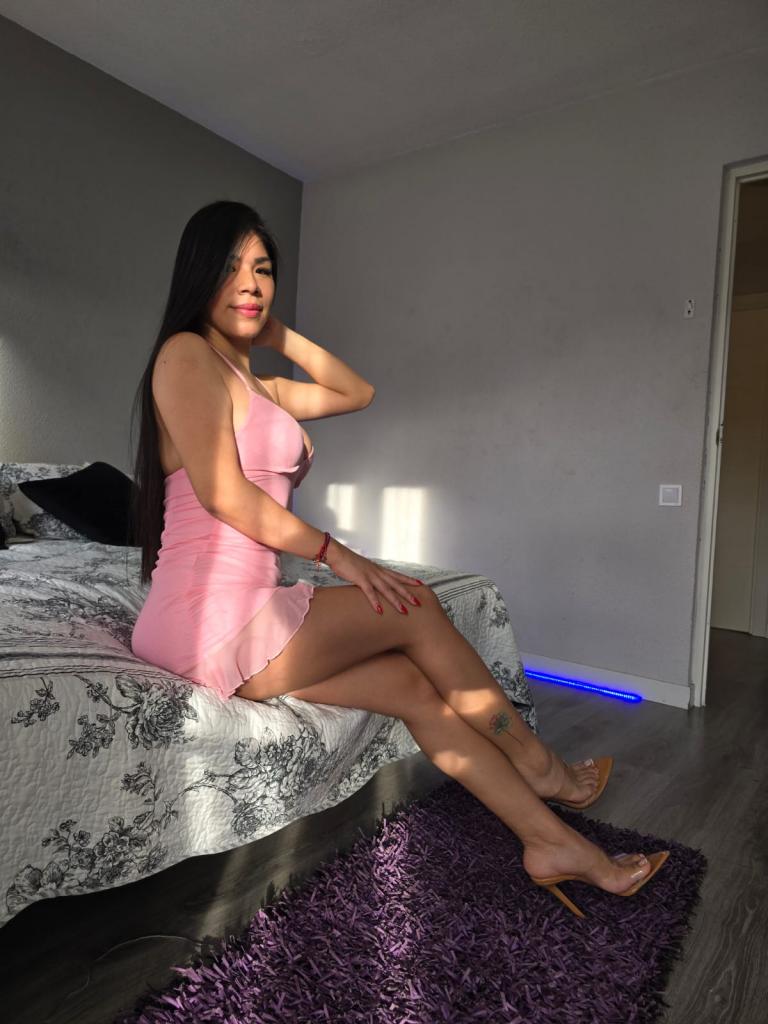 624558114: Chica busca chico en Madrid