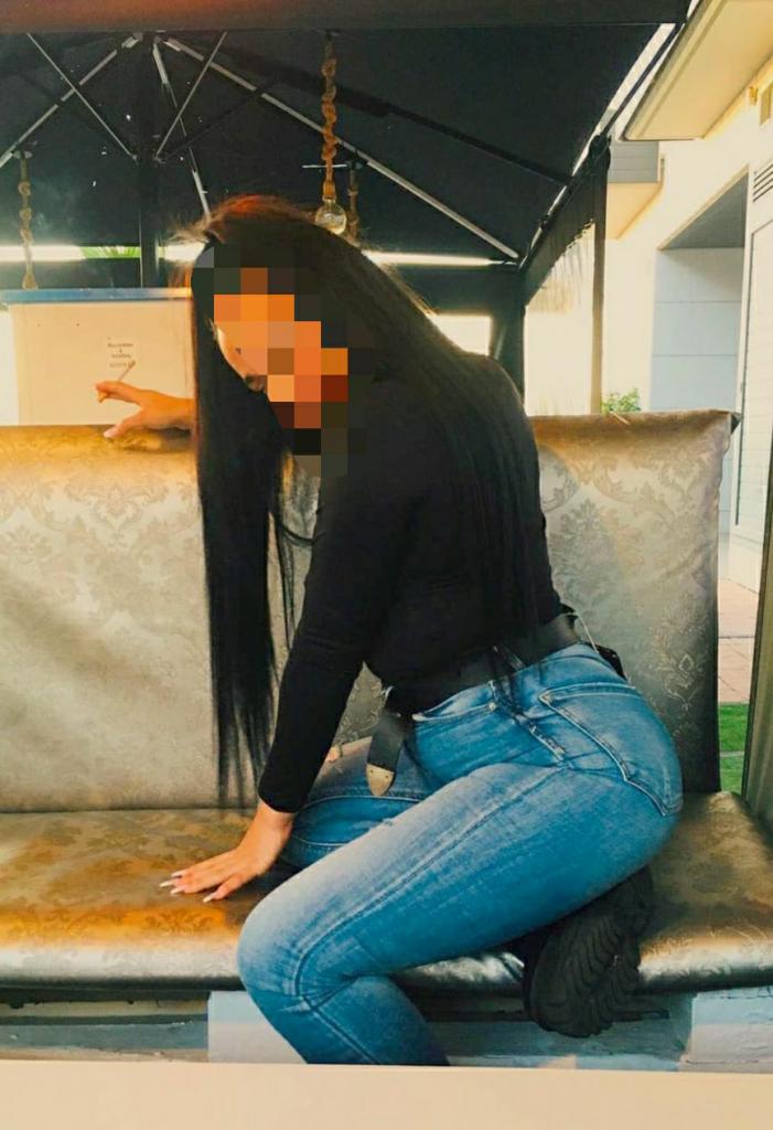 Chica busca chico en Cádiz: 