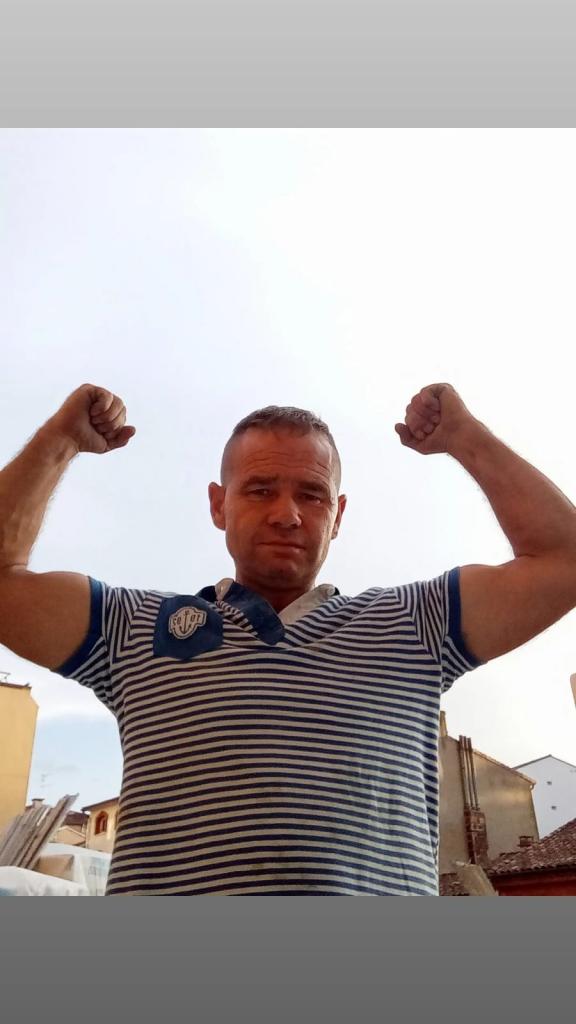 641076157: Chico busca chica en Ciudad Real