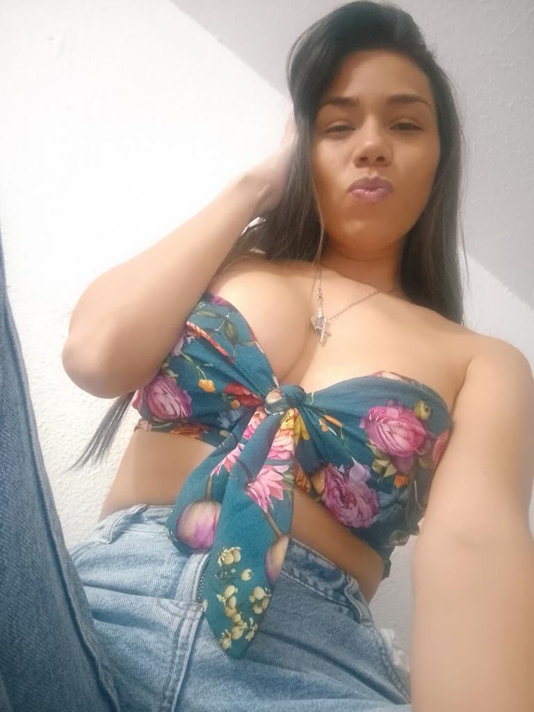 Chica busca chico en Huelva: 