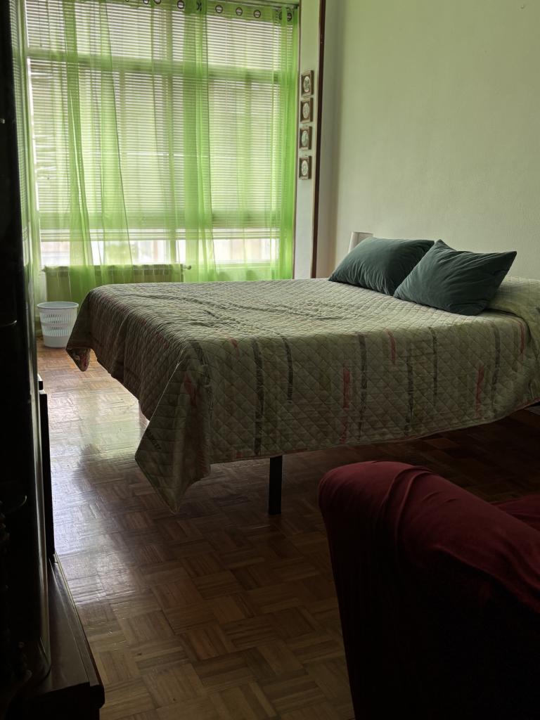 684083183: Chica busca chico en La Coruña