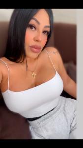 687658076: Chica busca chico en Sevilla