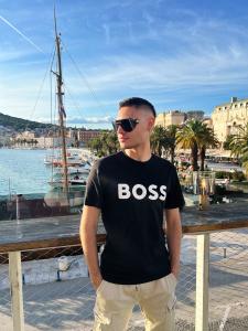 627449874: Chico busca chica en La Coruña