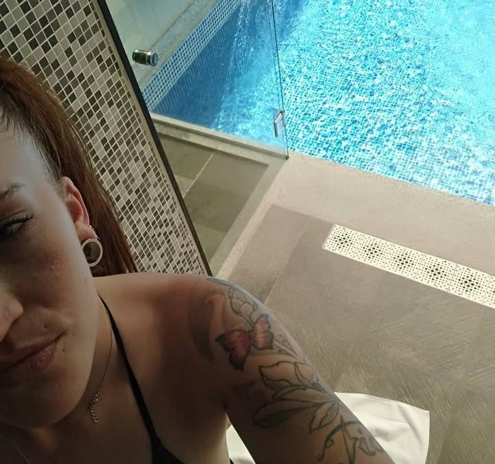 639248478: Chica busca chico en La Coruña