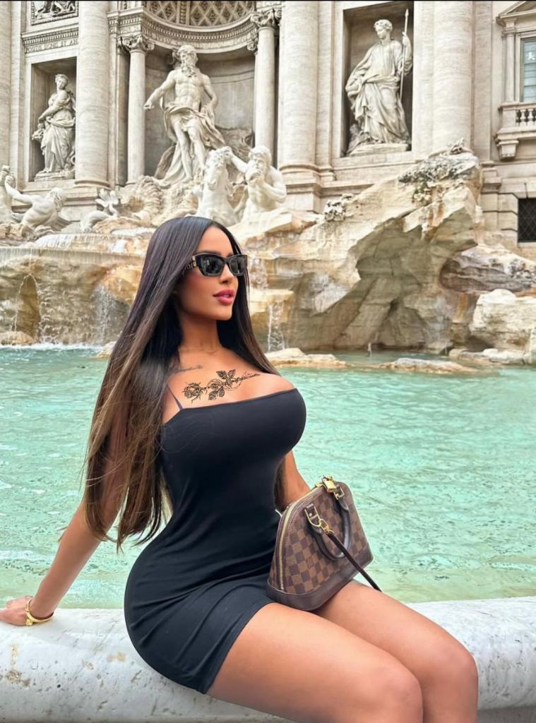 654421822: Transexual en Barcelona