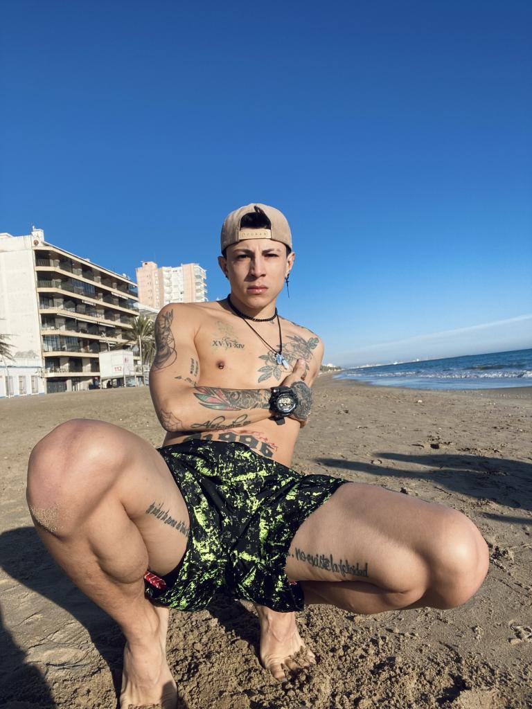 Chico busca chica en Tarragona: 