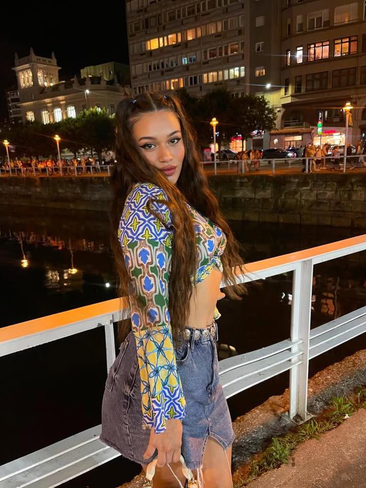 Chica busca chico en Pontevedra: 