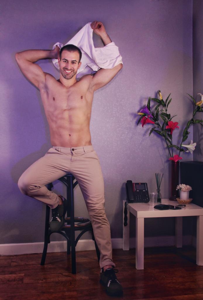 Chico busca chica en Cádiz: 