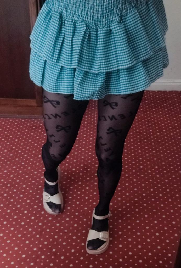 672152819: Chica busca chico en Madrid