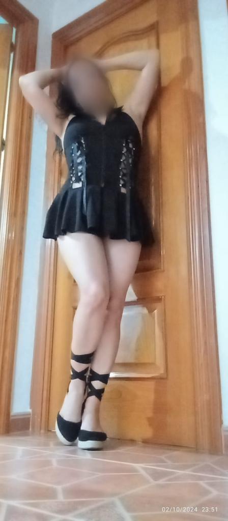 604915220: Chica busca chico en Sevilla