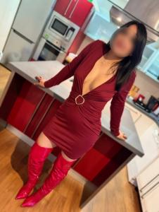 613499961: Chica busca chico en Cádiz