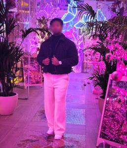 623557158: Chico busca chica en Barcelona