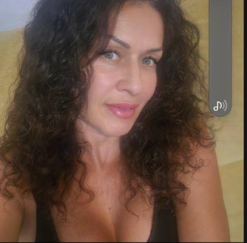 Chica busca chico en Ibiza: 