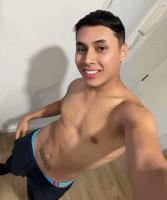 633152670: Chico busca chica en Sevilla