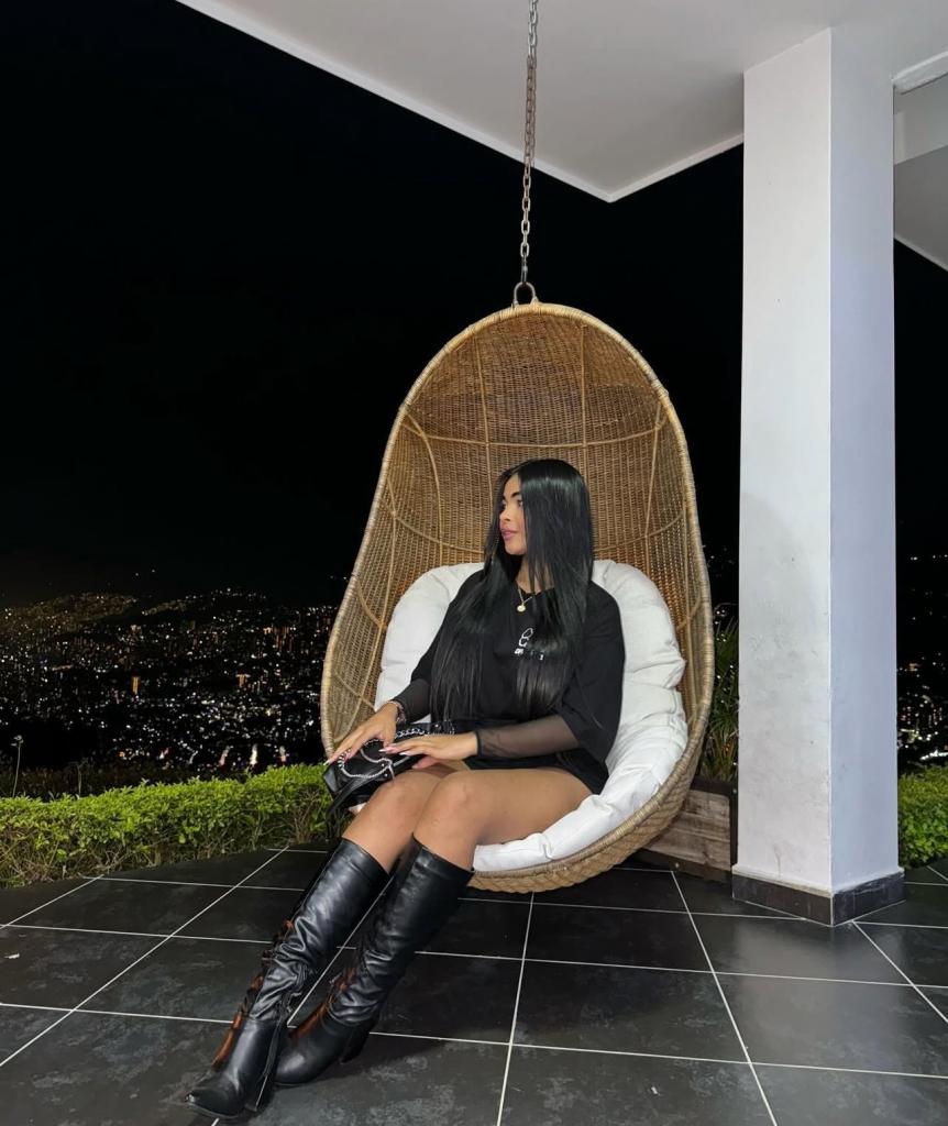 742067059: Chica busca chico en Alicante