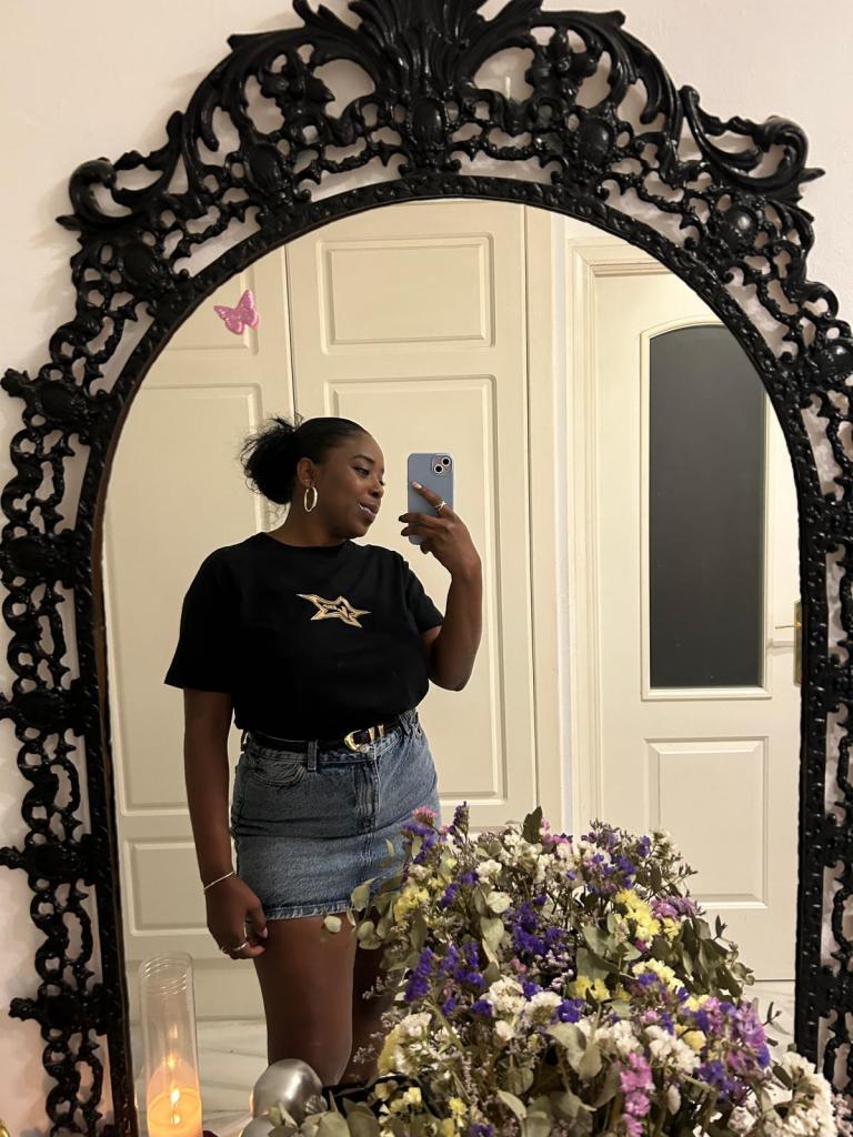 Chica busca chico en Cádiz: 