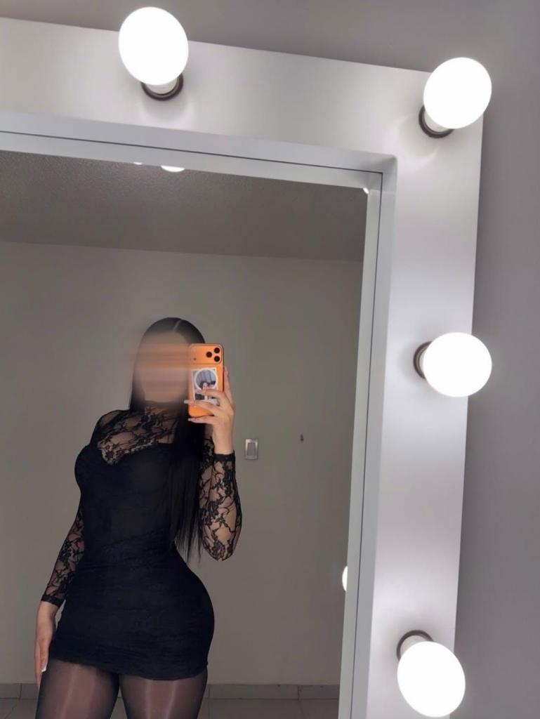 Chica busca chico en Alicante: 