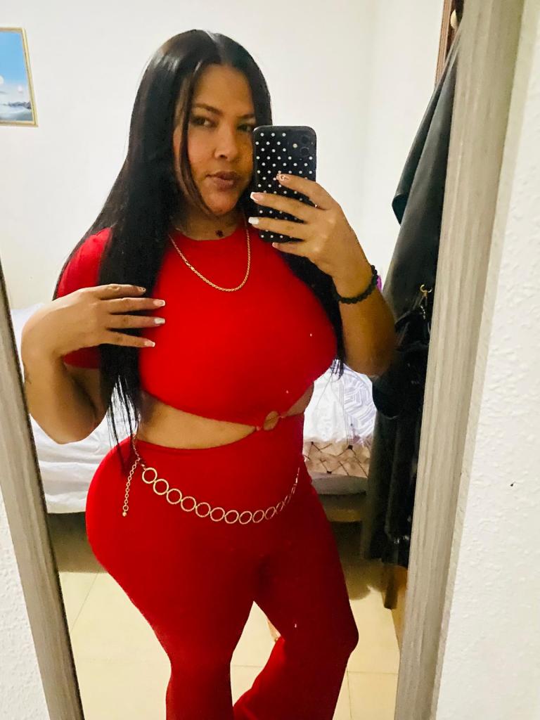 Chica busca chico en Almería: 