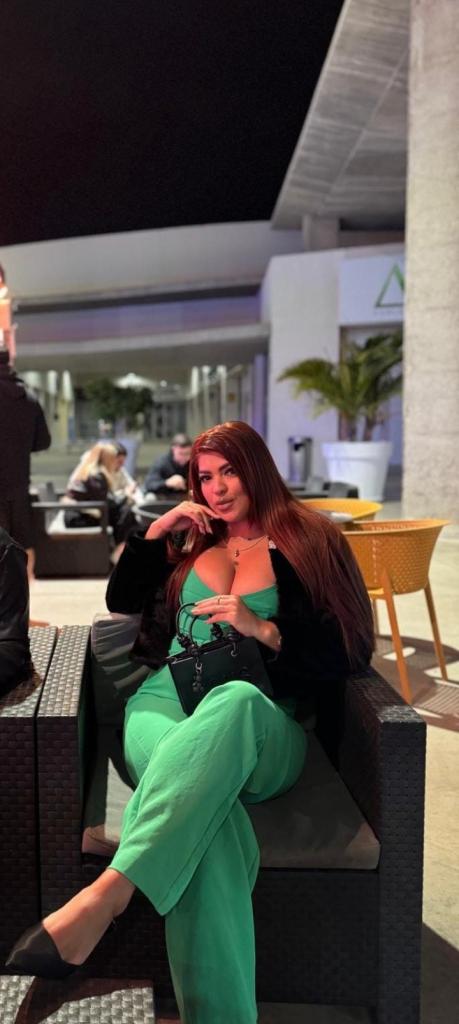 684786528: Chica busca chico en Tenerife