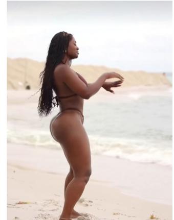 Chica busca chico en La Coruña: 