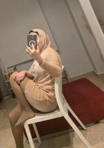 615838113: Chica busca chico en Sevilla