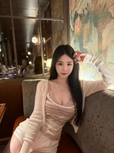 631029633: Chica busca chico en Zaragoza