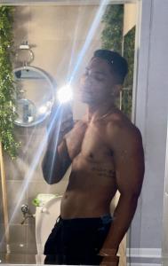 604242546: Chico busca chica en Sevilla