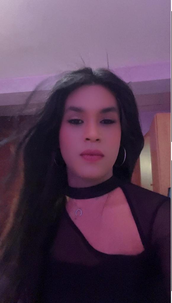 633047034: Chica busca chico en León