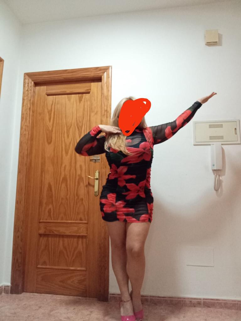 Chica busca chico en Almería: 