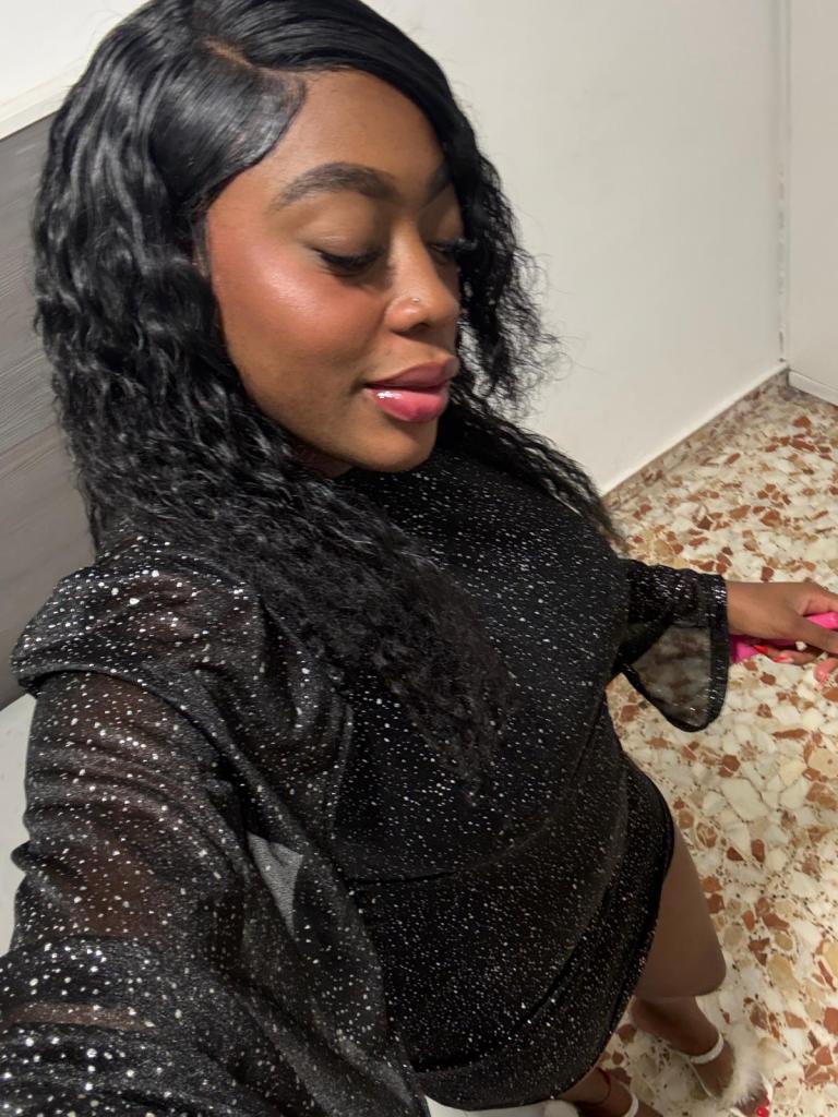 627462149: Chica busca chico en Sevilla