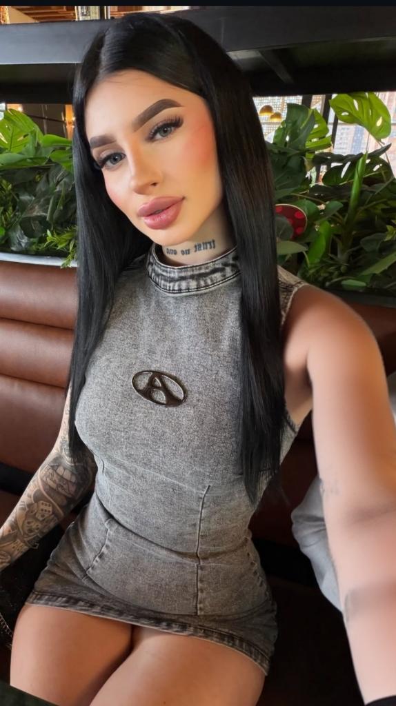 Chica busca chico en Barcelona: 