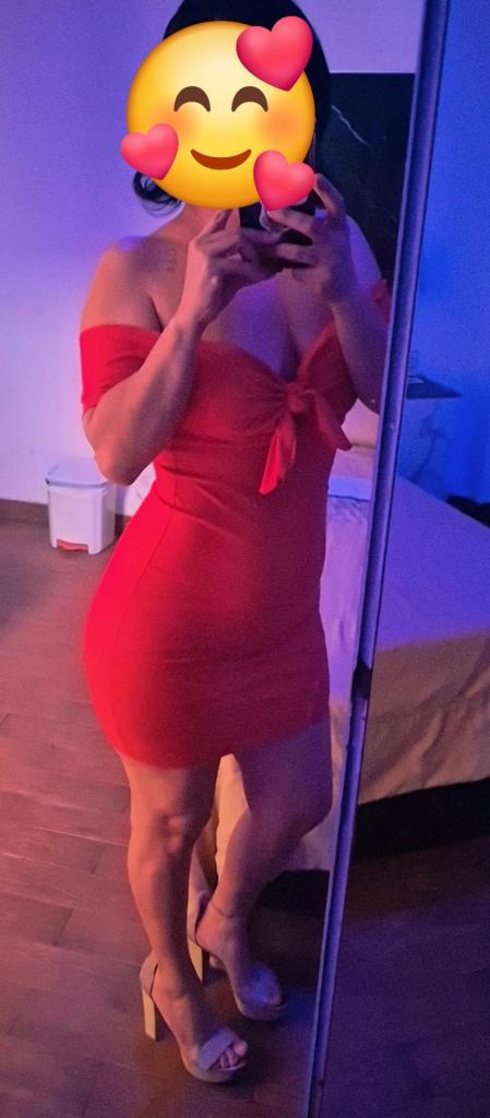 Chica busca chico en Almería: 