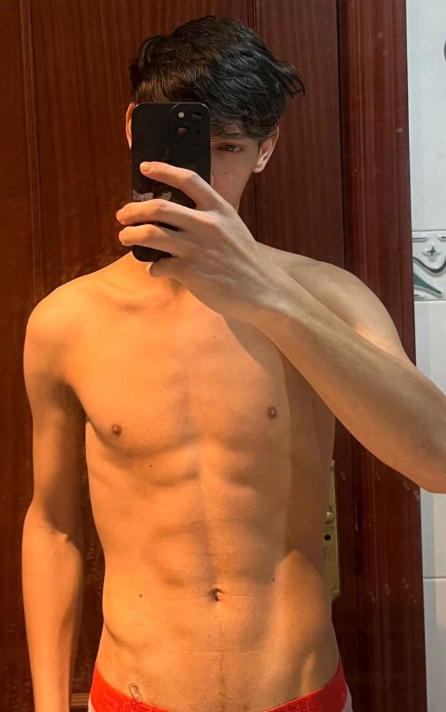 Chico busca chica en Málaga: 