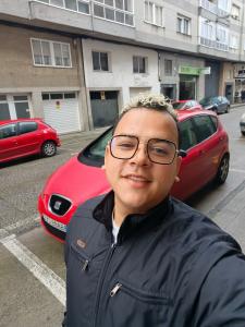 614249986: Chico busca chica en Lugo