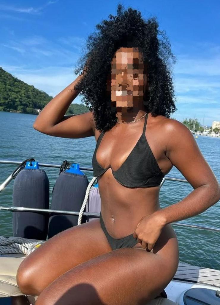 Chica busca chico en La Coruña: 