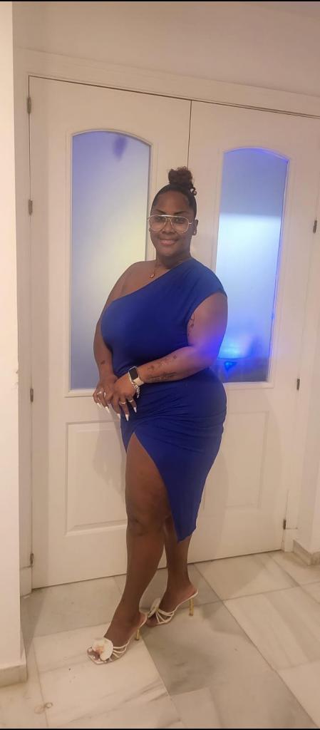 665181170: Chica busca chico en Cádiz