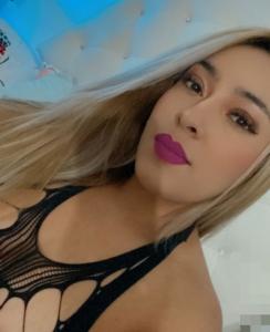 611211718: Chica busca chico en Gerona