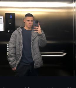 662632064: Chico busca chica en Pontevedra